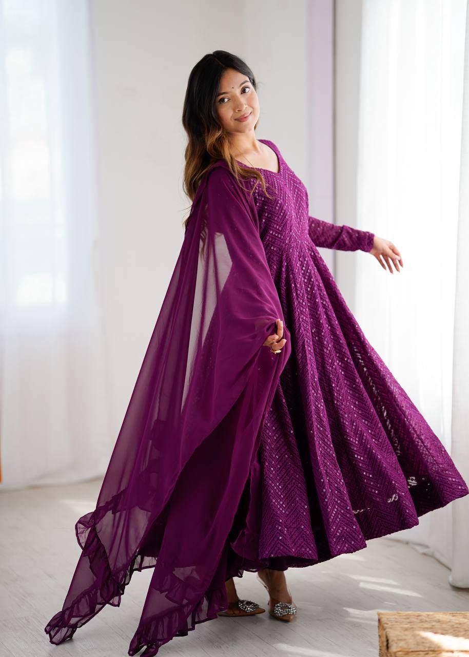 ✨ Elegant Lucknowi Anarkali Set ✨